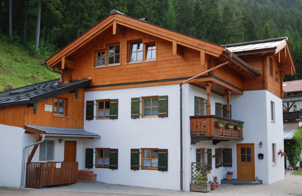 Haus Holzeck Apartment Schoenau am Koenigsee Luaran gambar